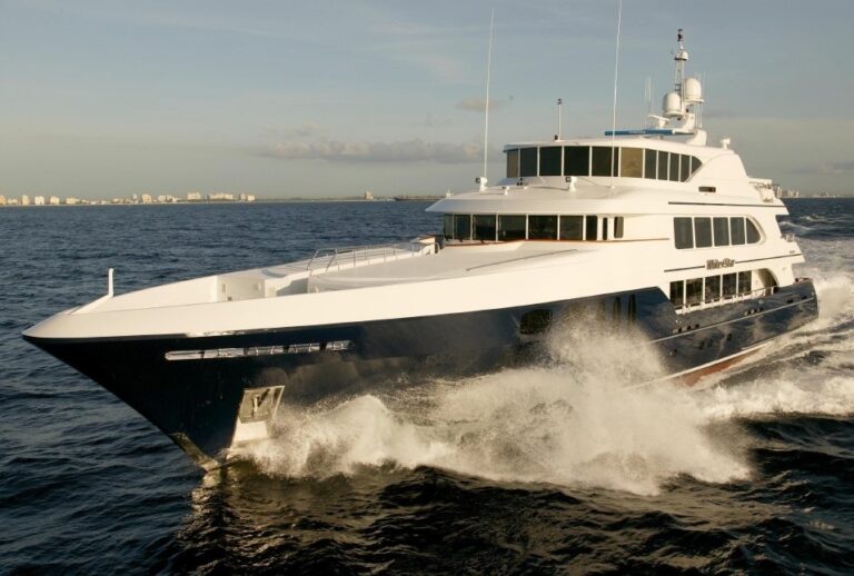 The 47m Yacht WHITE STAR