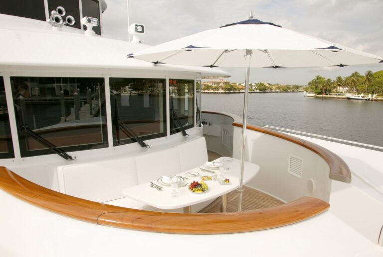 The 47m Yacht WHITE STAR