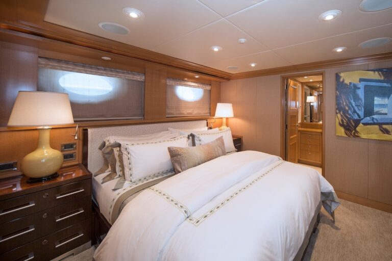 stateroom
