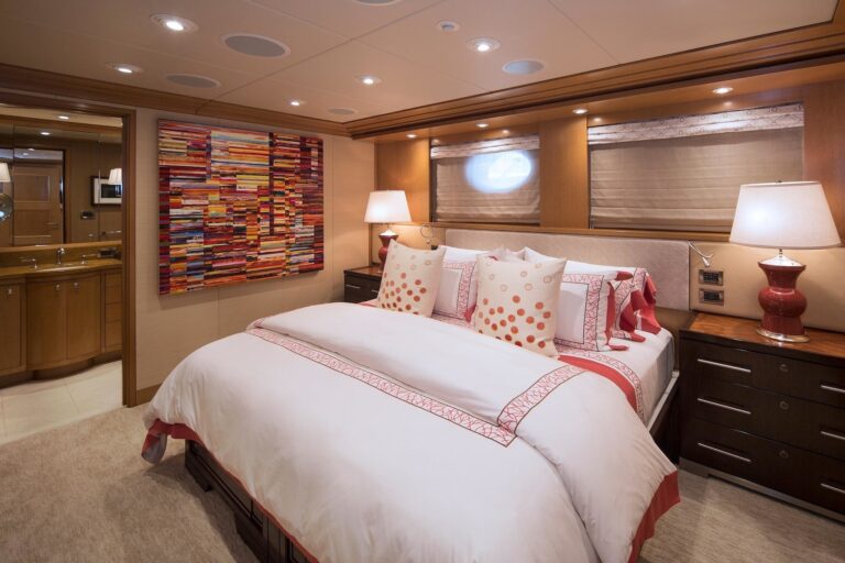 stateroom