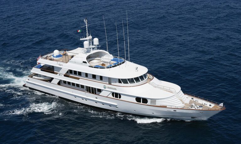 Forward Aspect: Yacht KANALOA's Cruising Captured