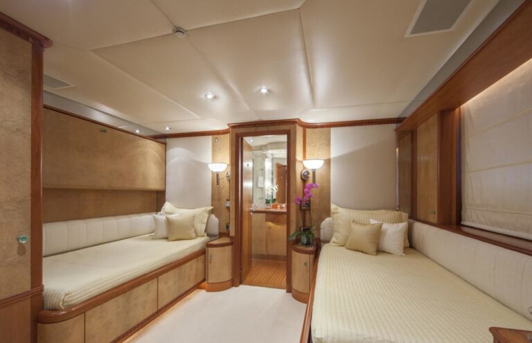 Twin Bed Cabin On Board Yacht KANALOA