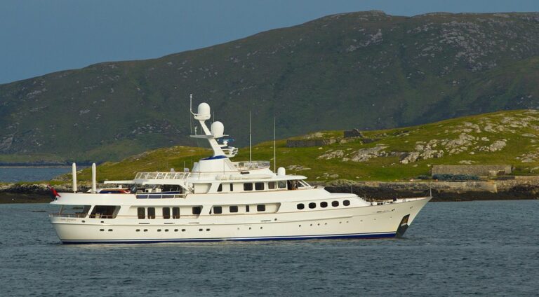 The 48m Yacht LADY GEORGINA