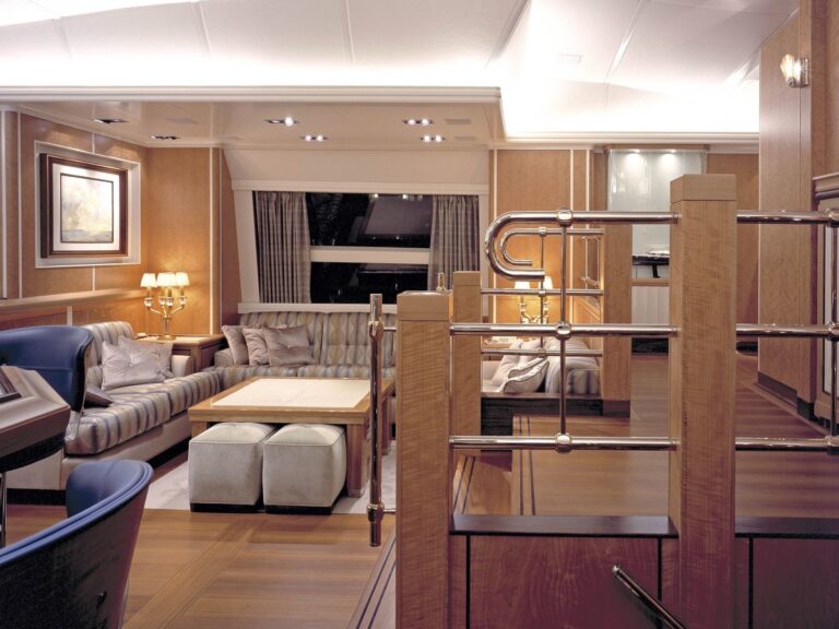 Premier Saloon On Yacht MITSEAAH
