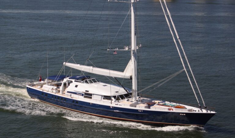 Premier Overview On Yacht MITSEAAH