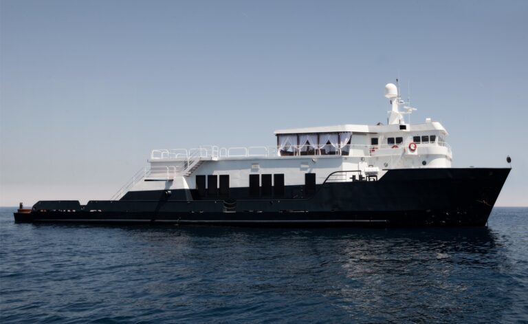 The 48m Yacht MYSTERE SHADOW