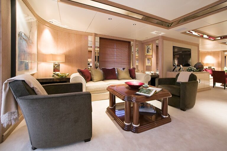 Premier Saloon On Board Yacht VA BENE