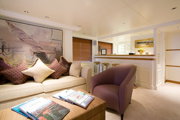 Drinks Bar On Board Yacht VA BENE