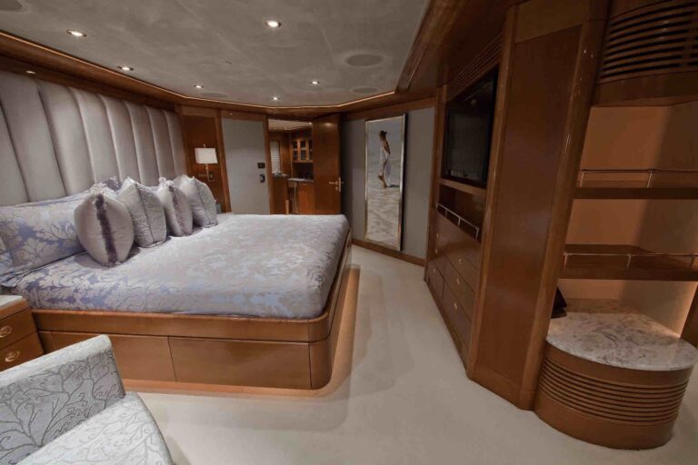 The 49m Yacht AQUAVITA