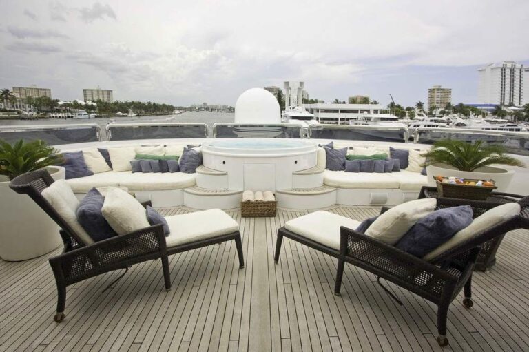 The 49m Yacht AZTECA II