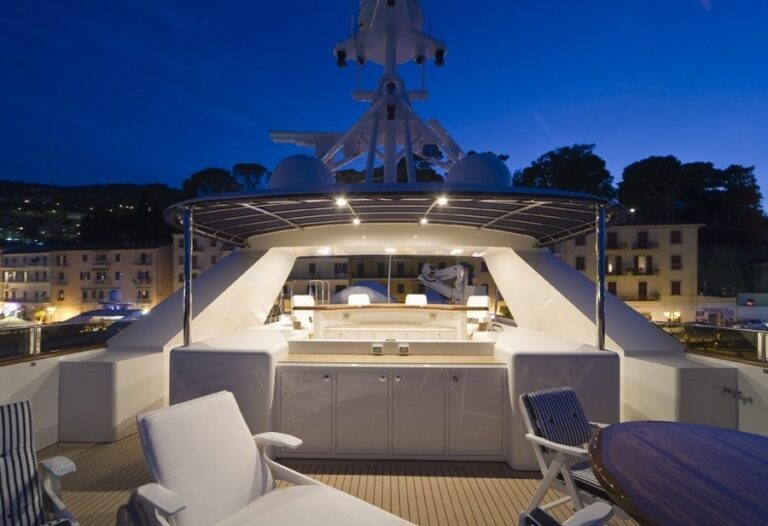 Sun Deck On Board Yacht BLU 470