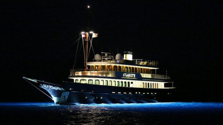 The 49m Yacht CLARITY