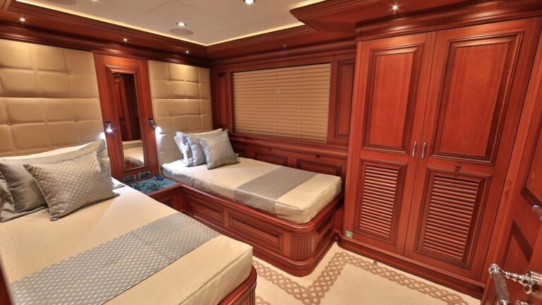 The 49m Yacht CLARITY
