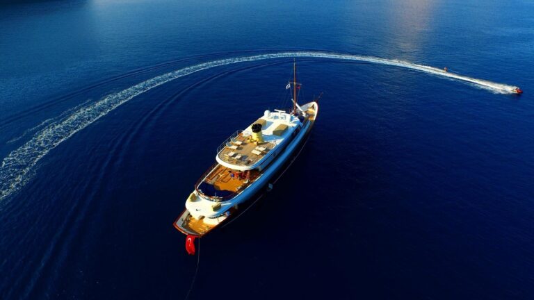 The 49m Yacht CLARITY