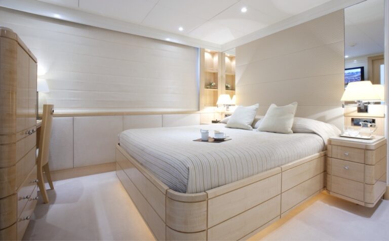 VIP Cabin On Board Yacht LA TANIA