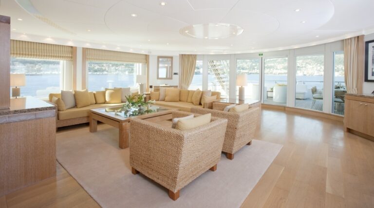 Sky-lounge On Board Yacht LA TANIA