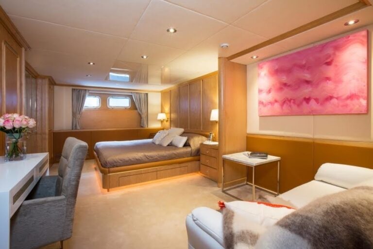The 49m Yacht MQ2