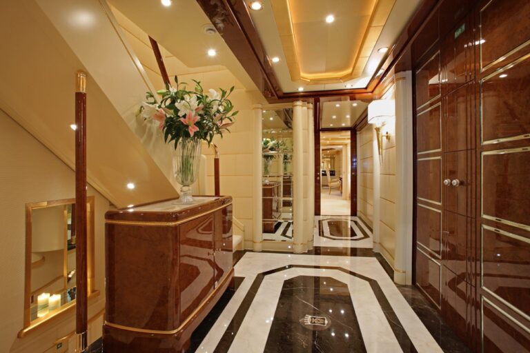 Premier Foyer On Yacht PLATINUM