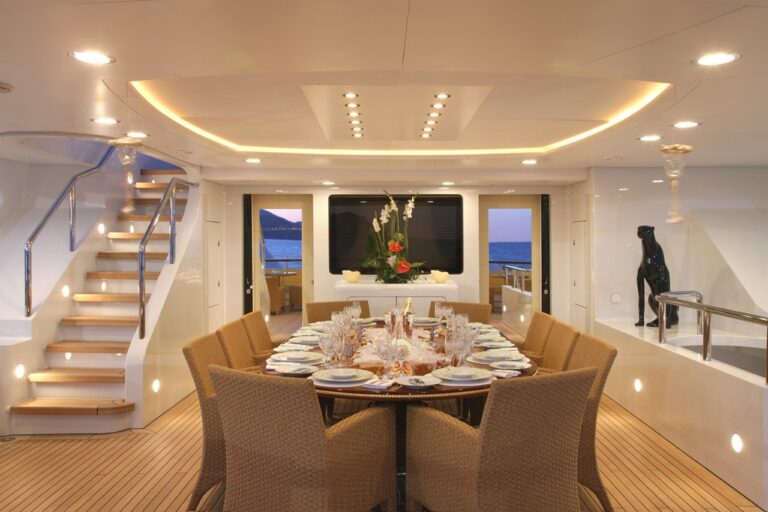 Bridgedeck Deck Eating/dining Aboard Yacht PLATINUM