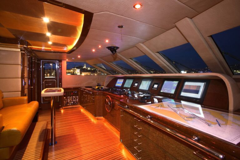 Bridgedeck On Yacht PLATINUM