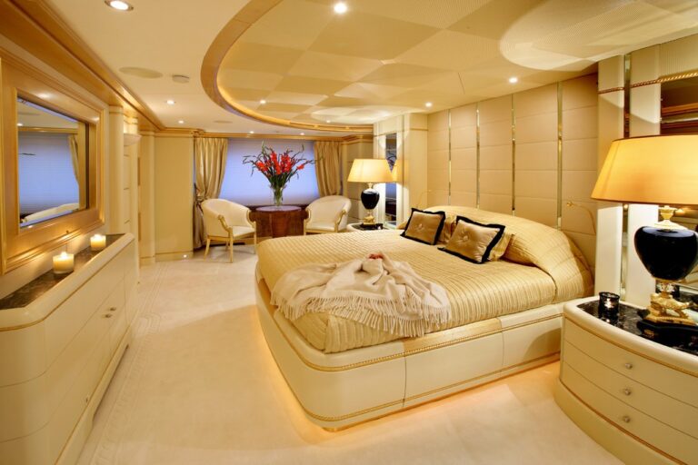 Main Master Cabin On Yacht PLATINUM