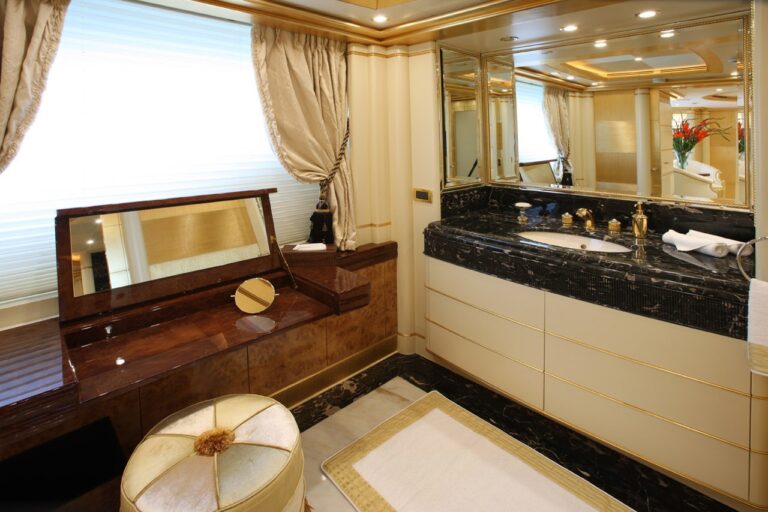 Main Master Dresser Zone On Yacht PLATINUM