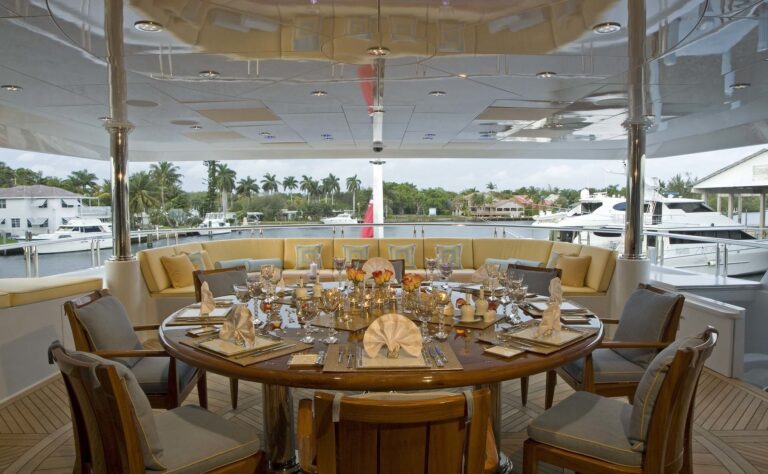 External Eating/dining Aboard Yacht REEF CHIEF