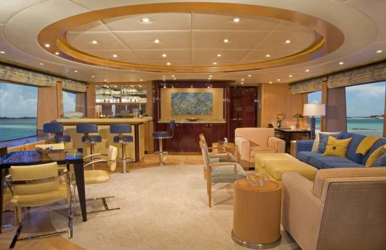The 49m Yacht REEF CHIEF