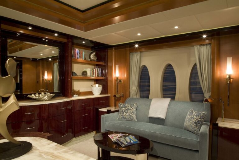 The 49m Yacht REEF CHIEF