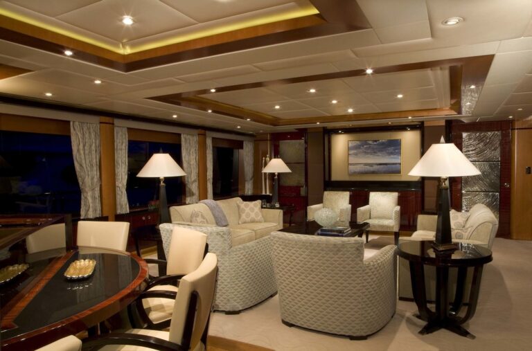 Premier Saloon On Yacht REEF CHIEF