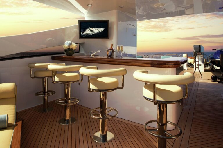 External Drinks Bar On Yacht REEF CHIEF