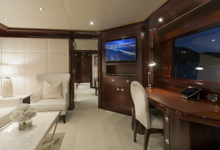 The 49m Yacht TRENDING
