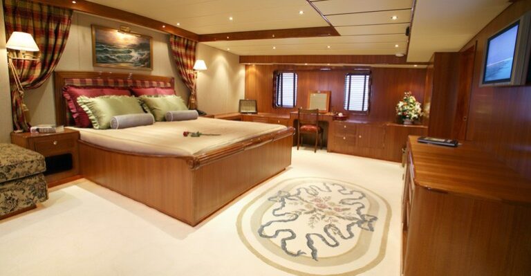 The 49m Yacht WESTERN ISLES