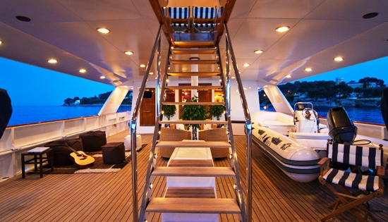 5 FISHES -  Aft Deck 2