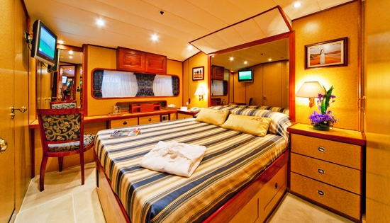 5 FISHES -  VIP Cabin