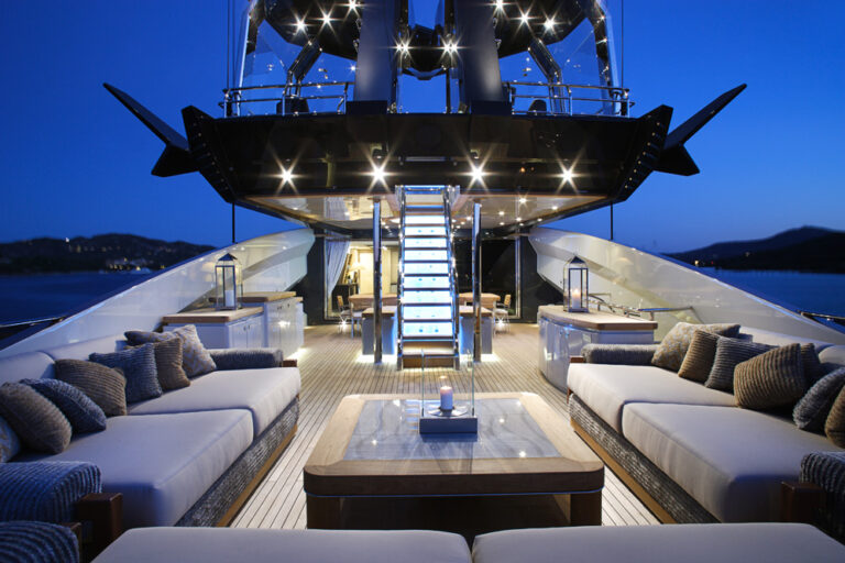5 Palmer Johnson-built Lady M superyacht - Bridge Deck