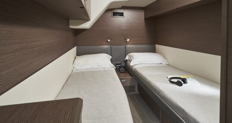 Crew cabin