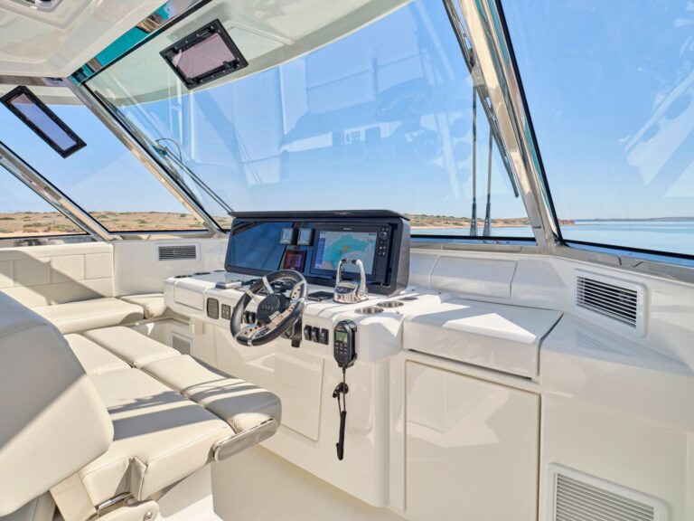 Deck Helm Station