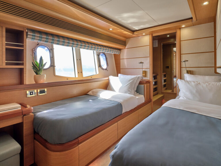 Twin Suite