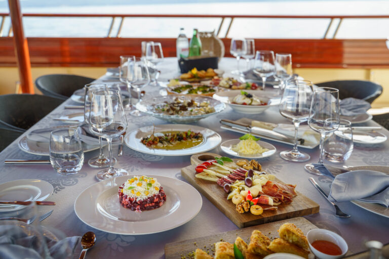 SON DE MAR - Al Fresco Dining