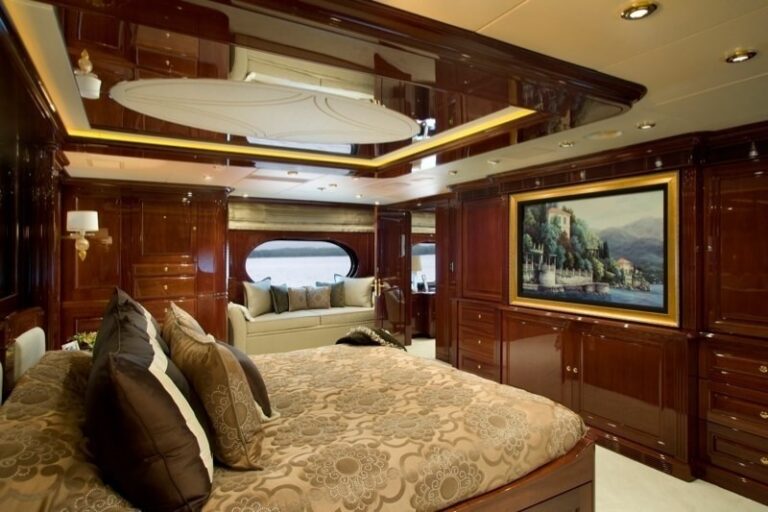 The 50m Yacht CASINO ROYALE