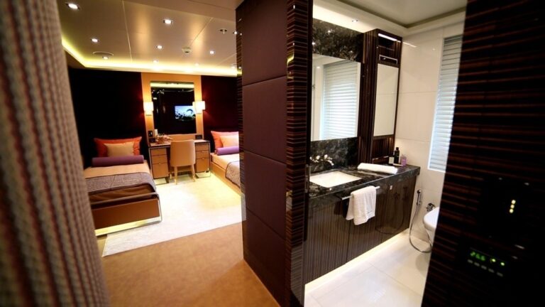 The 50m Yacht DUSUR