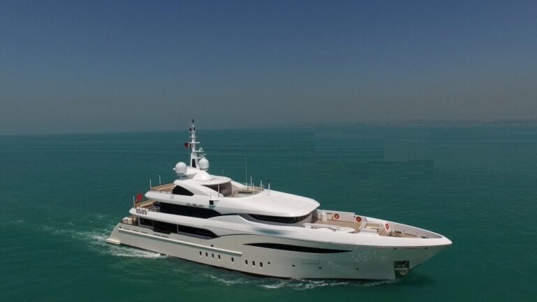 The 50m Yacht DUSUR