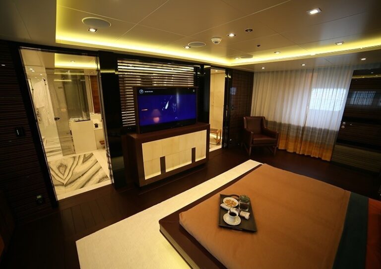 The 50m Yacht DUSUR