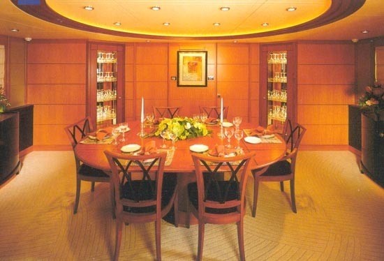 Eating/dining Saloon Aboard Yacht HERCULINA