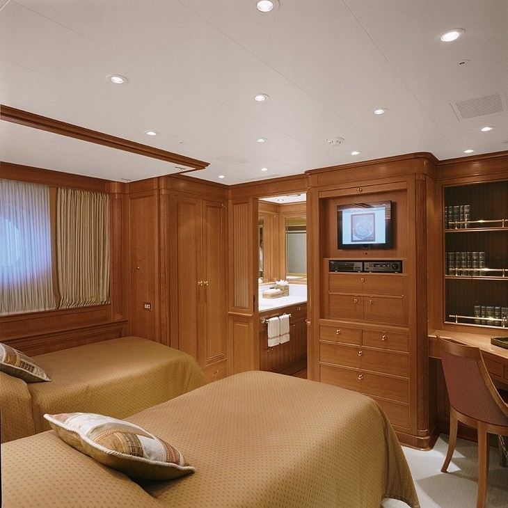 Twin Bed Cabin On Board Yacht IS A ROSE