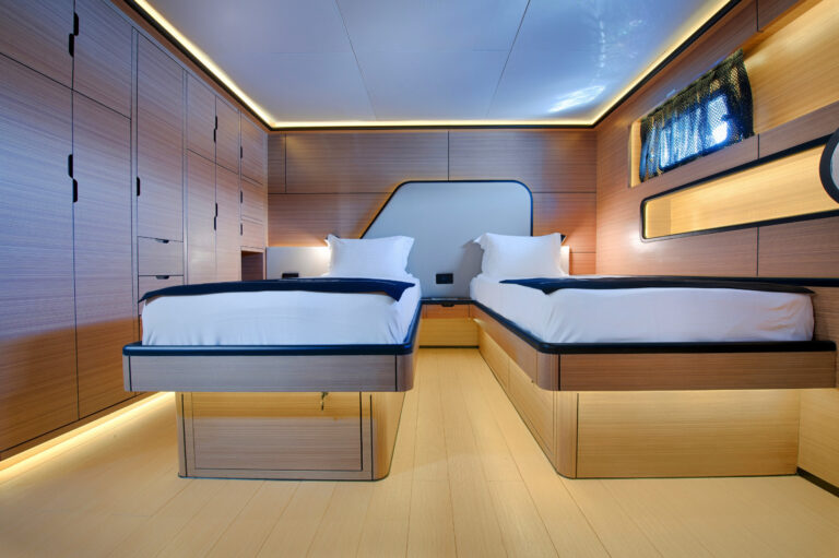 Twin cabin