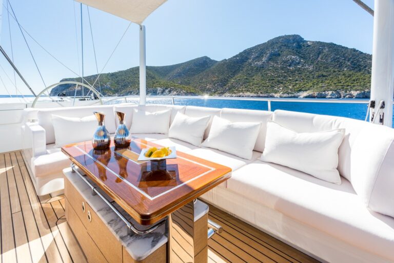 The 51m Yacht Q