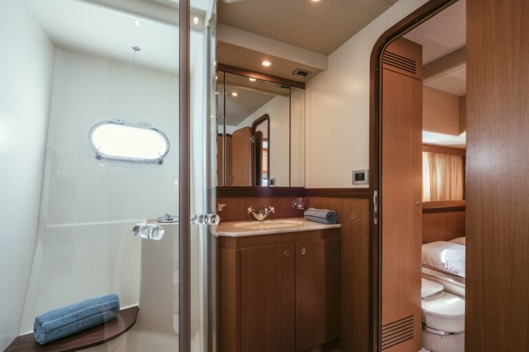 Guest ensuite