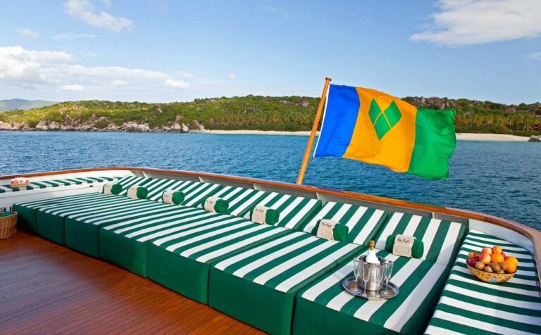 Sunbeds On Yacht BIG EAGLE